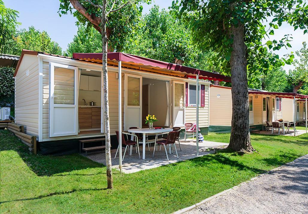 Eurocampingpacengo Hotel Lazise Exterior foto